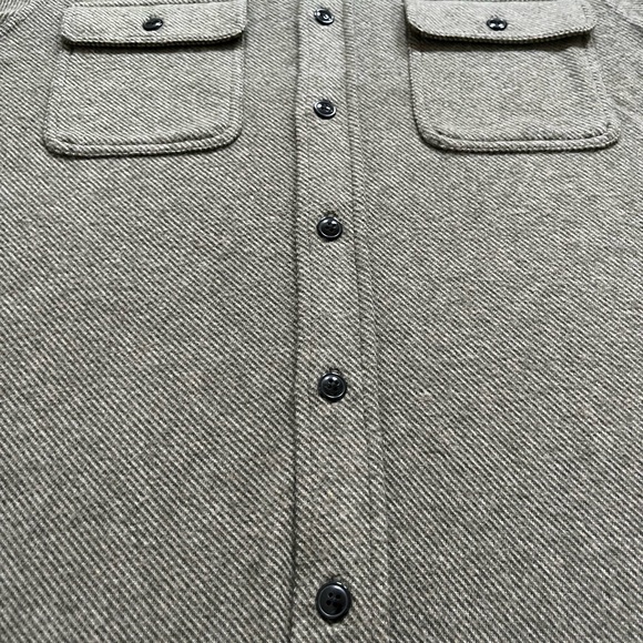 Faherty Legends Sweater Shirt - Picture 2 of 9